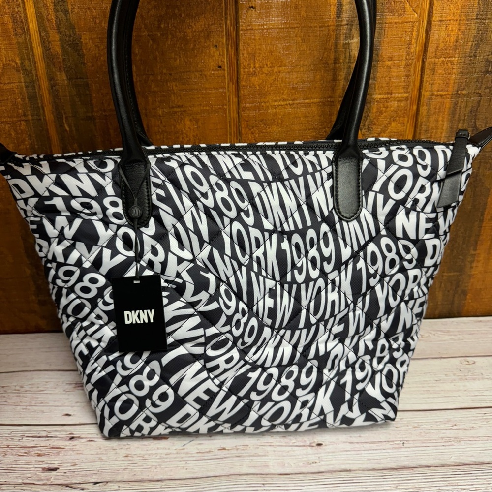 DKNY Lyla Extra Large Tote - Picture 2 of 5